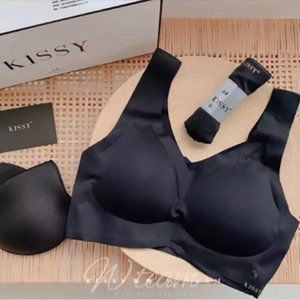 KISSY Wireless and Seamless Classic Vest Bra Set